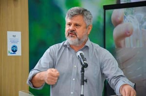 PV determina que vereadores não votem regimento para permitir reeleição de Paula