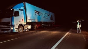 Ciclista de 70 anos morre após ser atropelado por caminhão na BR-174 em Pontes e Lacerda