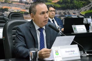 Dilemário cita competência de senador e defende nome de Pivetta para Governo; VEJA VÍDEO
