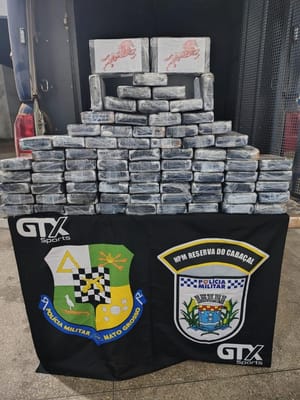 PM localiza aeronave e apreende 78 tabletes de cocaína na Reserva do Cabaçal