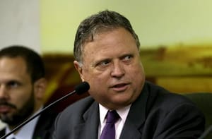 Blairo rasga elogios e diz que vai subir no palanque de Pivetta para reeleição