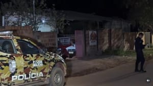 Dupla chega de bicicleta e atira contra homem na porta de casa em Pontes e Lacerda
