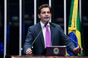 Fabio Garcia nega que tenha sido alvo de busca e apreensão da PF; VÍDEO