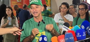 Misael comemora lei que garante concessão do Shopping Popular; "renascemos das cinzas"
