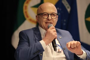 Pivetta rechaça "negociatas" na política e destaca fazimento em Mato Grosso