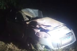 Mãe e filho morrem após Palio capotar em rodovia de Mato Grosso; três ficam feridos