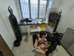 Polícia Federal de Mato Grosso apreende ouro, joias e dinheiro de 'barões do garimpo'
