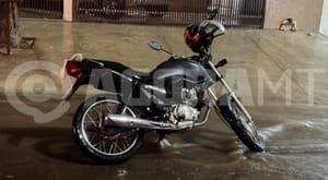 Mulher é atropelada por moto ao tentar desviar de enxurrada em Rondonópolis