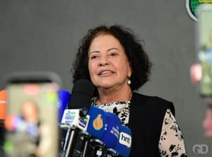 Baixinha Giraldelli rompe com ex-líder e se alia a Ilde Taques