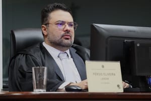 Juiz rejeita ação de Fagundes e libera candidatura de Pivetta