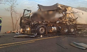 Motorista morre após colisão entre duas carretas na Serra da Petrovina em Mato Grosso
