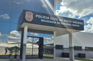 PC prende motorista de caminhão após acidente que matou jovem e criança em MT
