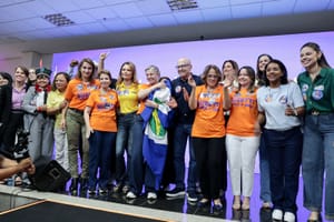 Ex-ministras de Bolsonaro declaram apoio a Pivetta