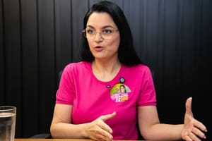 Samantha evita palanque de WF após aliança com MDB