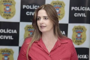 "Eu me sinto usada, enganada, Janaina não me representa como mulher", diz delegada