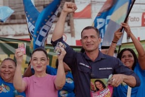 Assis encerra campanha ao lado de Samantha, Medeiros e Abílio em Cuiabá