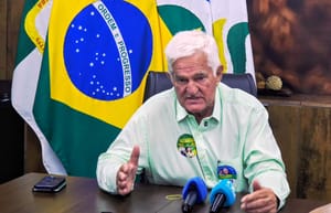 Galvan questiona “voto de gratidão” em Mauro e lembra  Riva para voto em Janaína